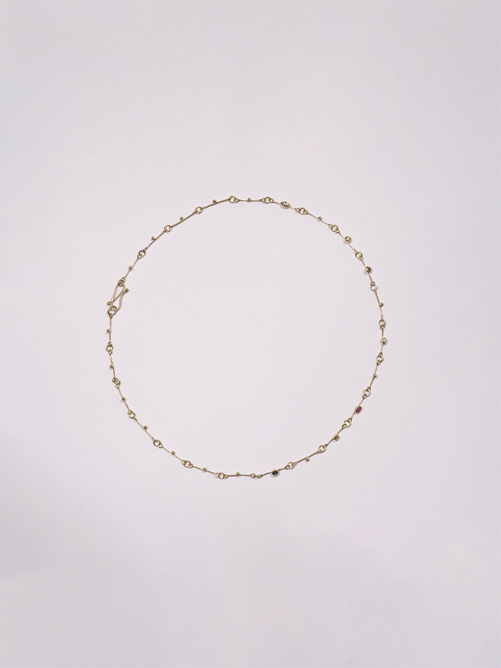 YELLOW GOLD CHAIN NECKLACE WITH 5 DIAMONDS