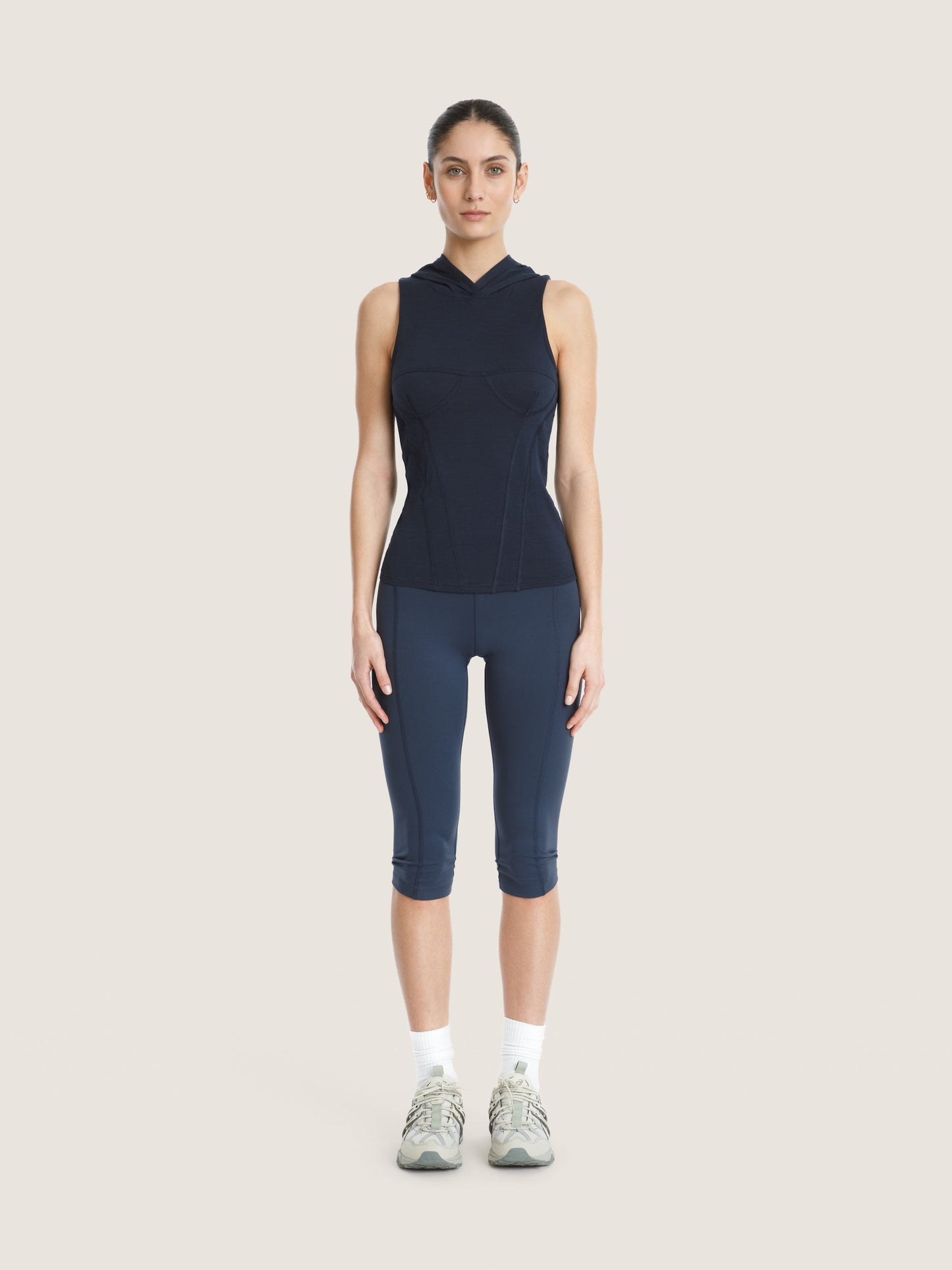 DÉBARDEUR CORSET CAPUCHE