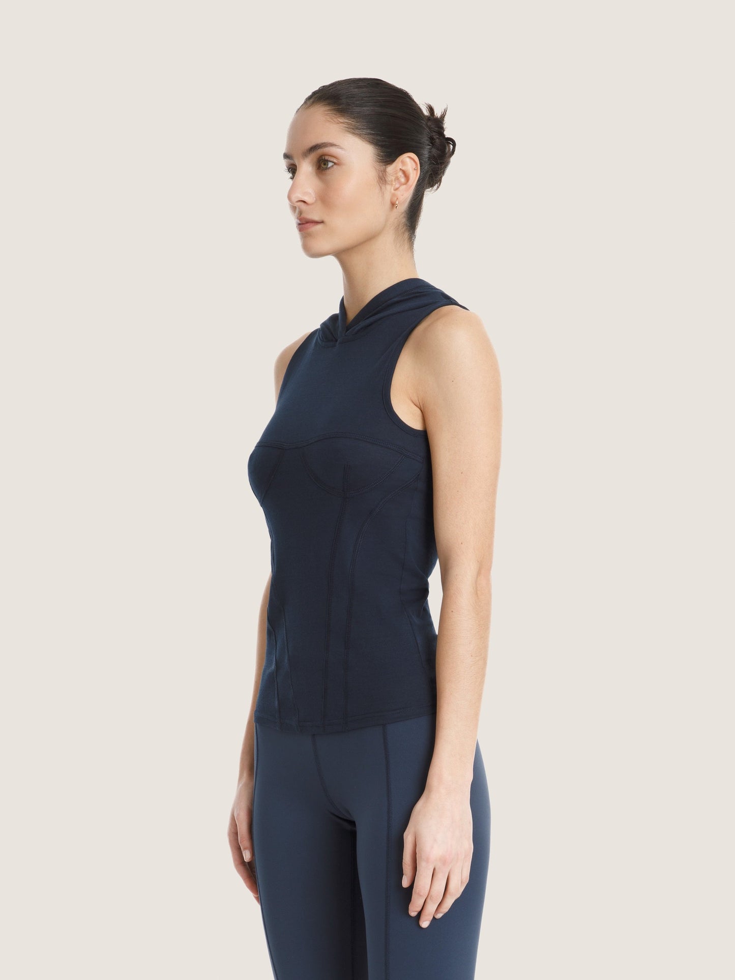 DÉBARDEUR CORSET CAPUCHE