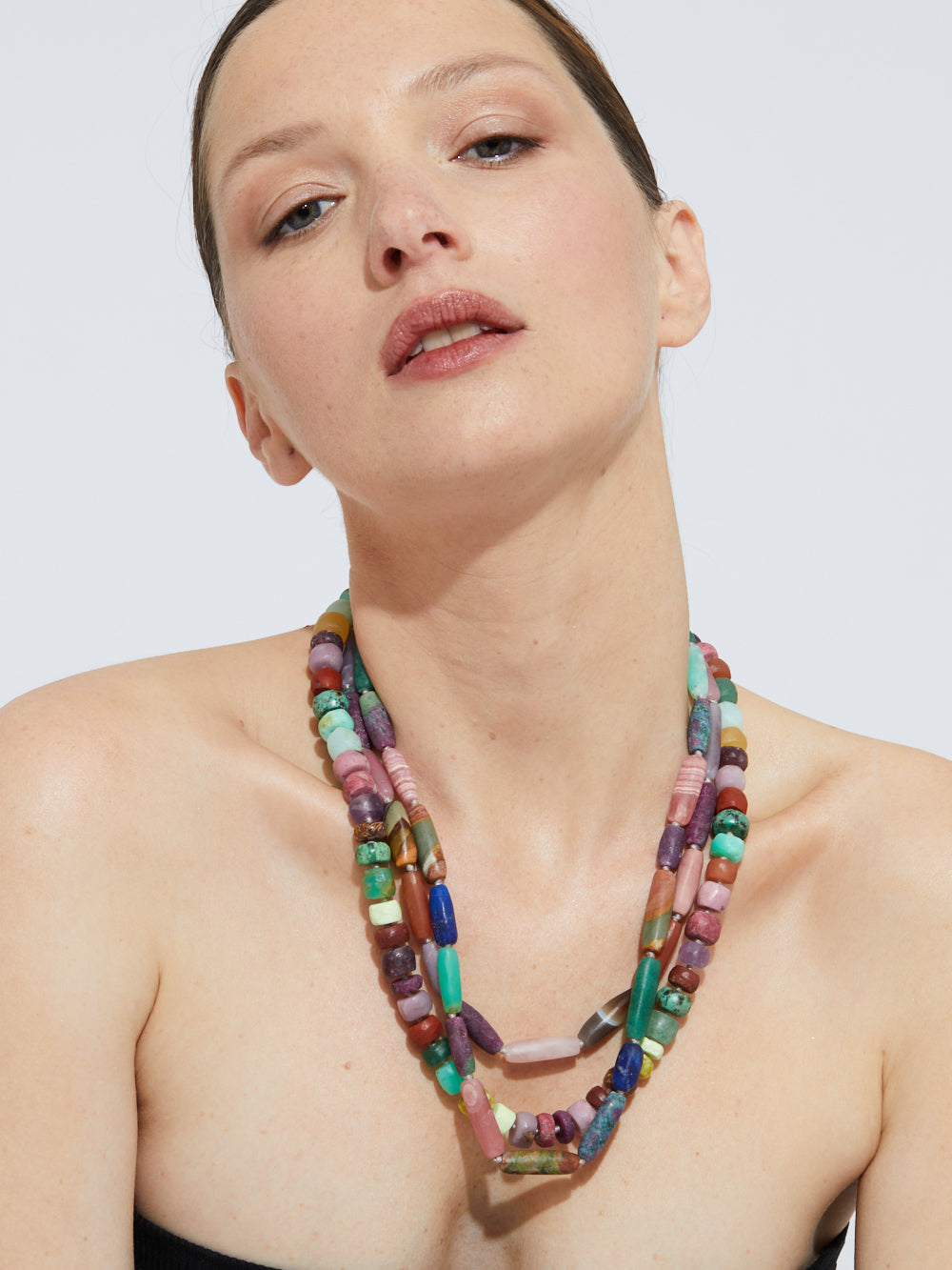 GEMSTONES PEARL NECKLACE