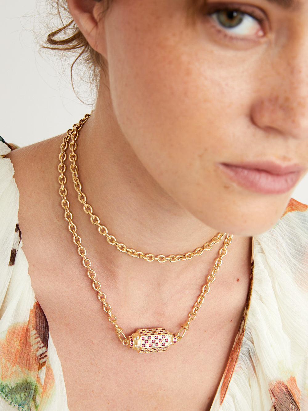 COLLAR LOCKET CHECK RUBIS & DIAMONDS