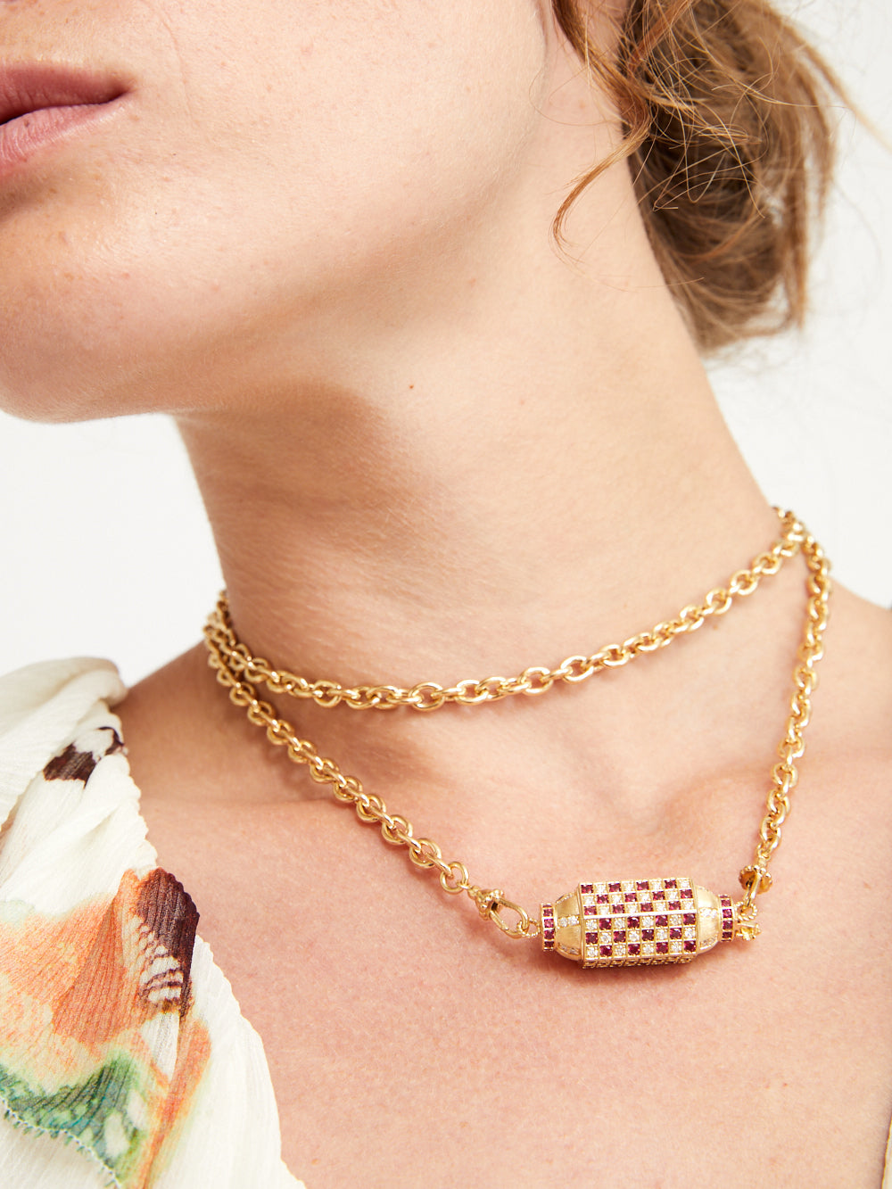 COLLAR LOCKET CHECK RUBIS & DIAMONDS