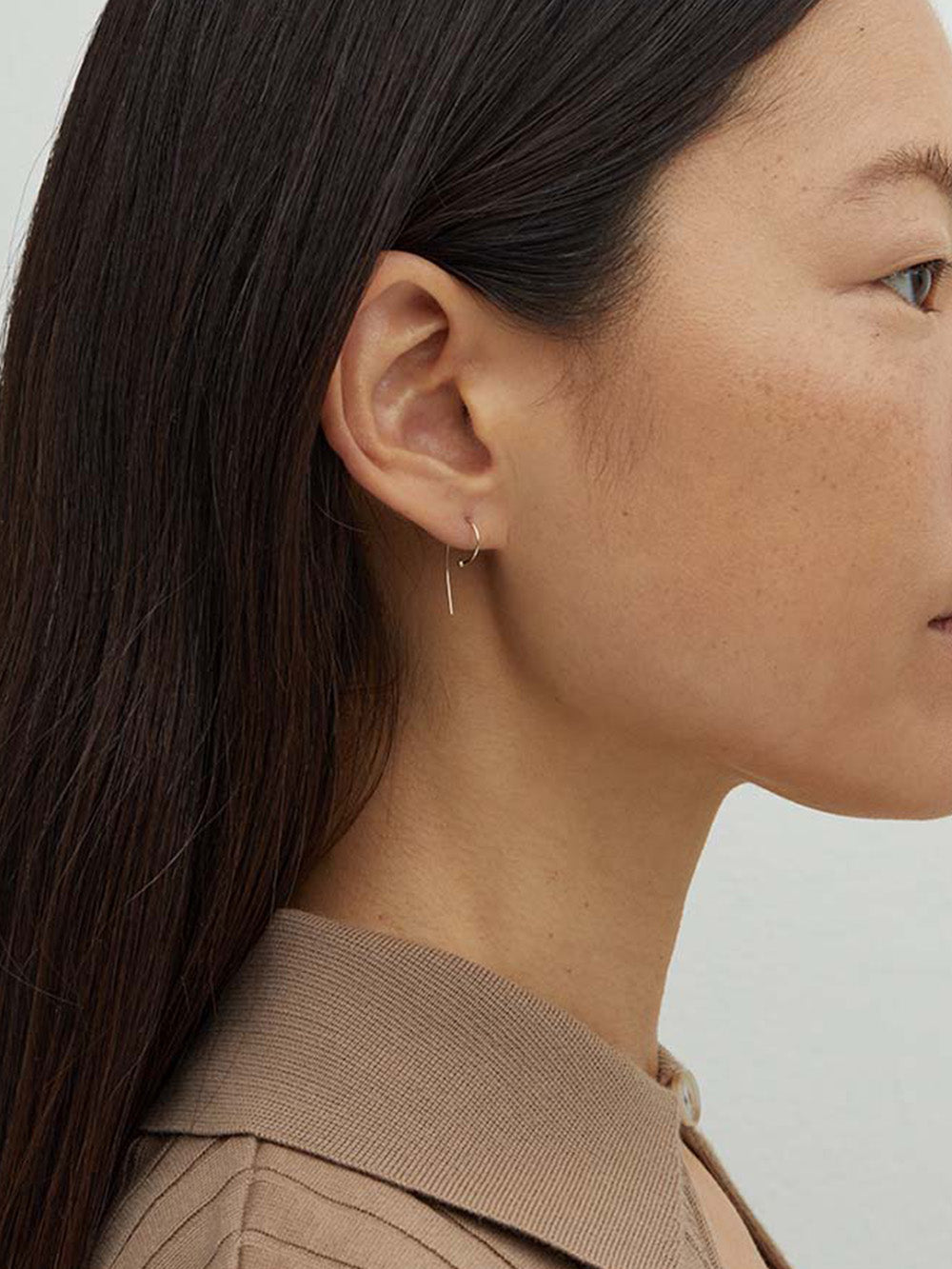 LOOP EARRING