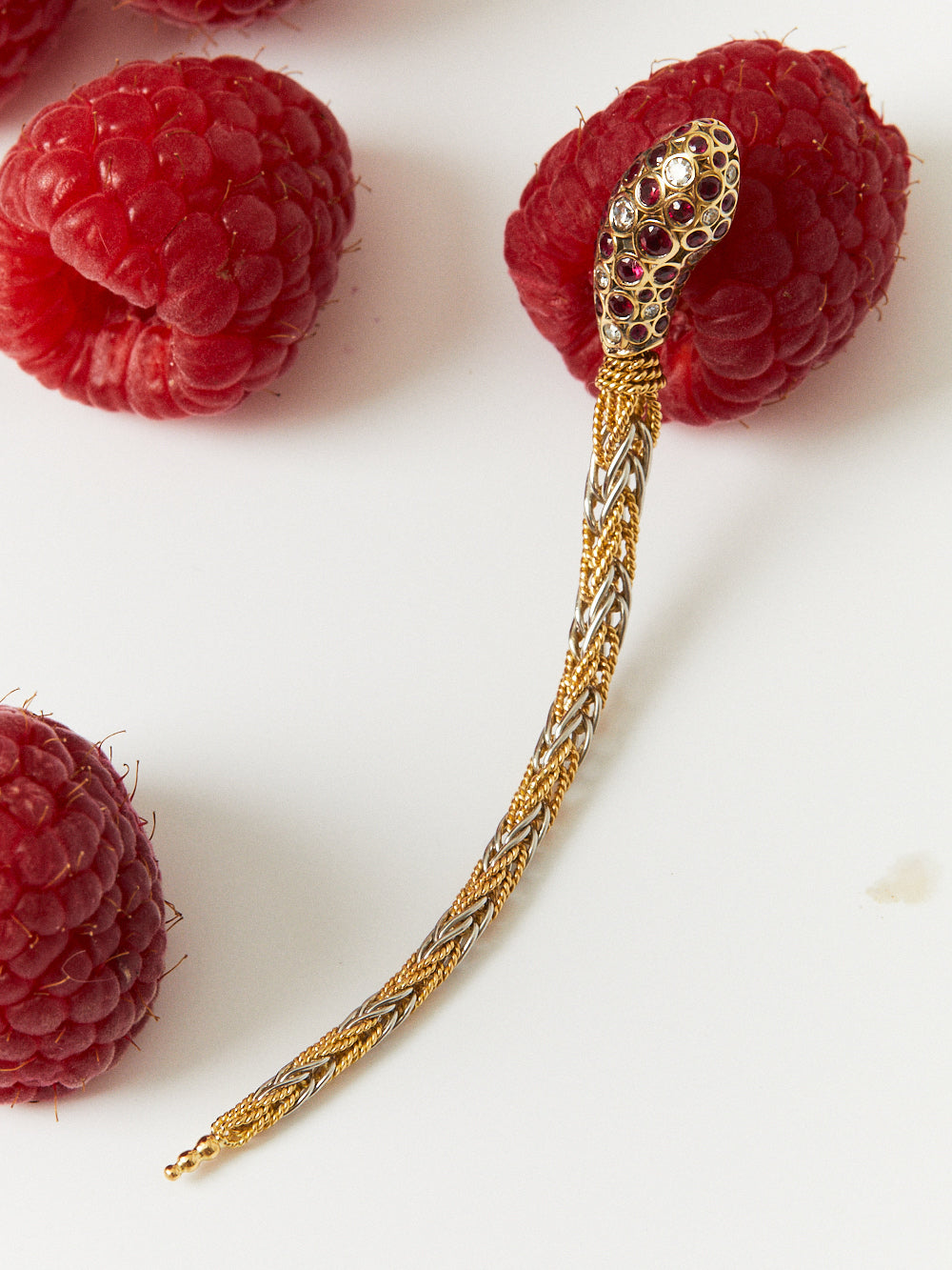BASILIK RIGHT EARRING, RUBIS AND DIAMONDS