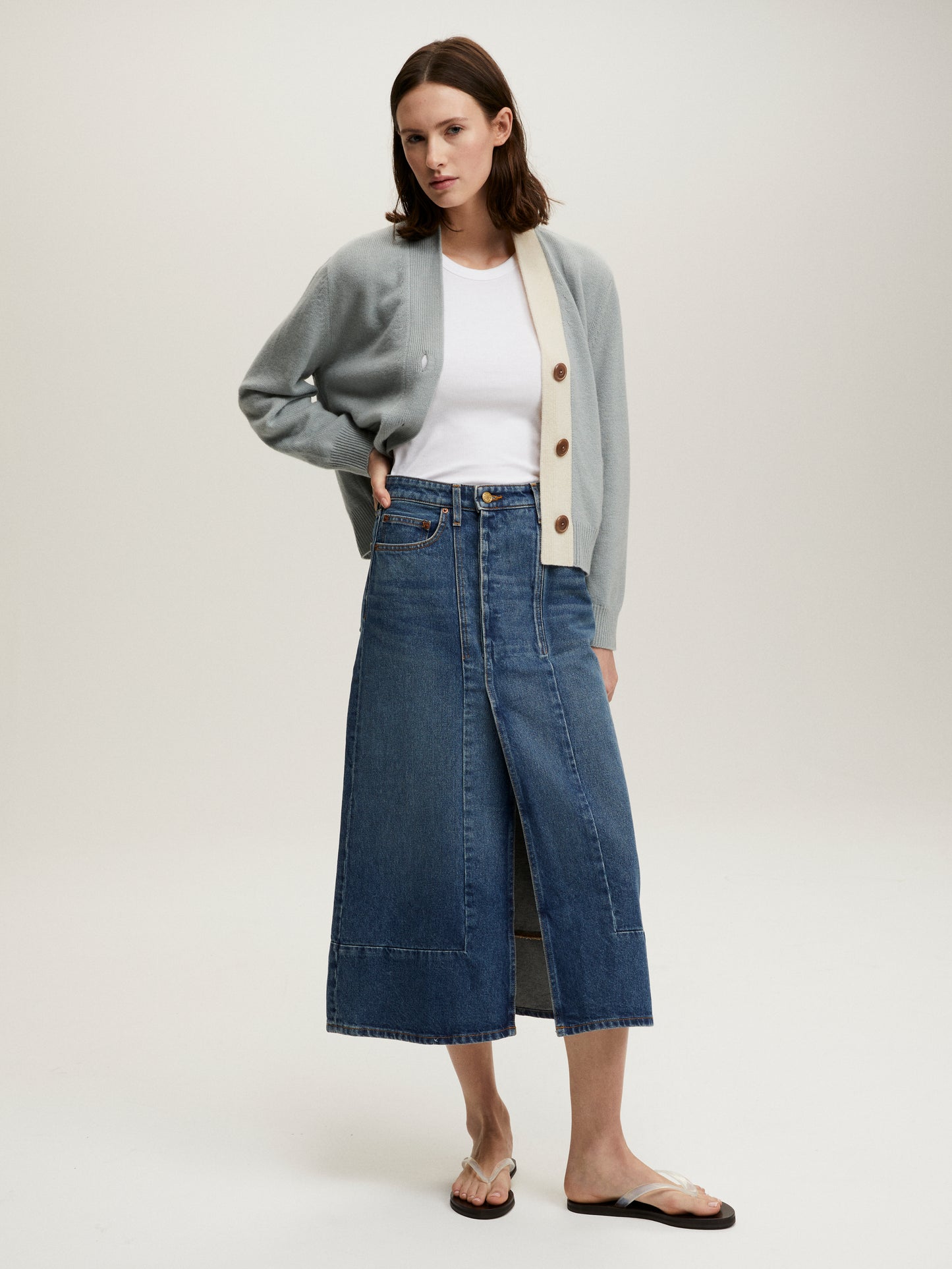 LOU CONTRAST CIELO & ANTIQUE WHITE CARDIGAN