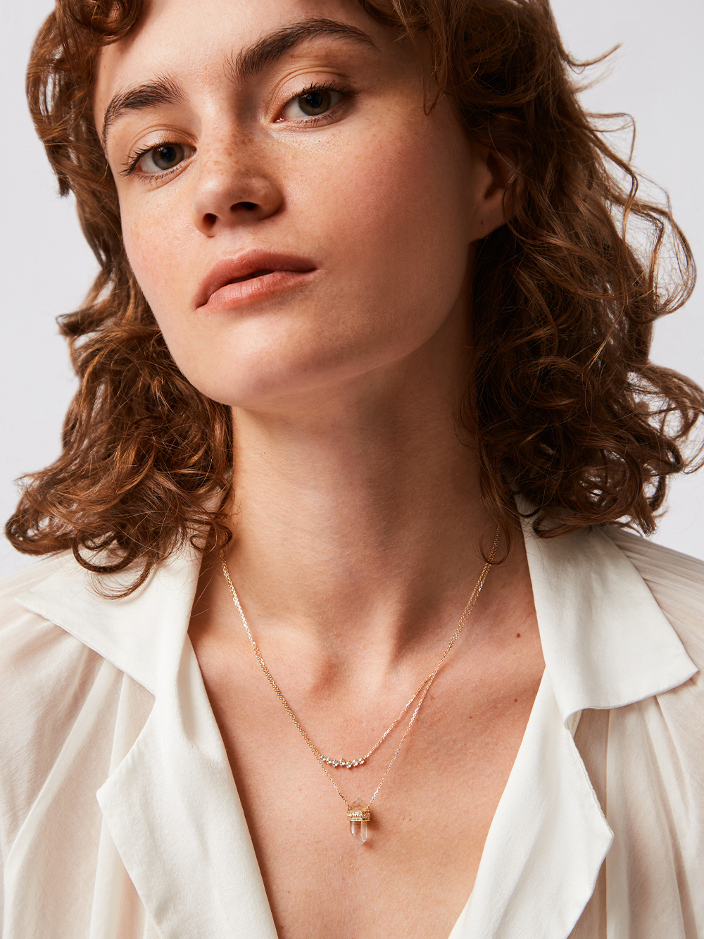 QUARTZ NECKLACY AND DIAMONDS