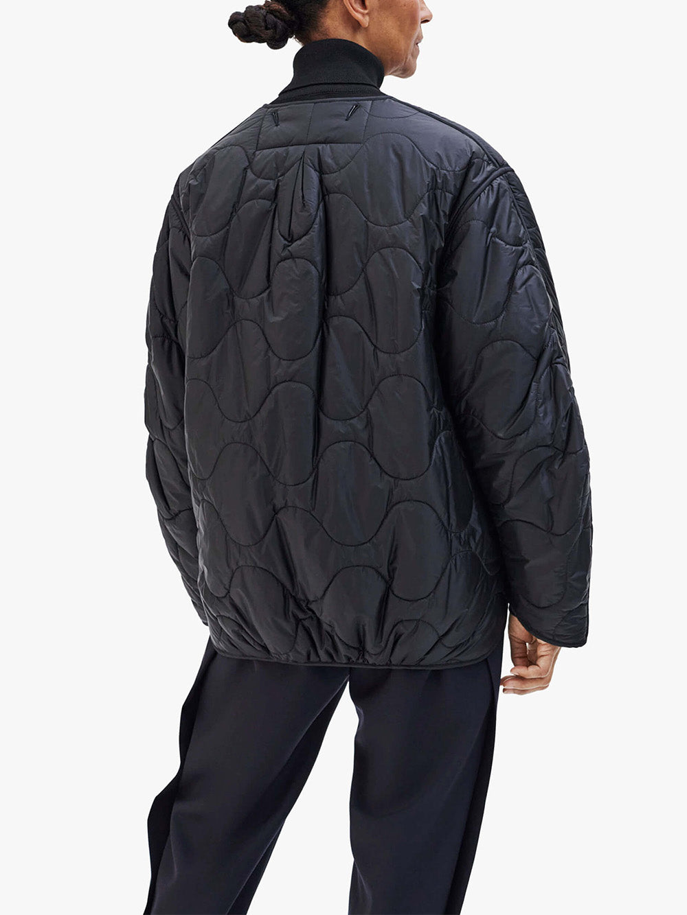 CROPPED QUILT ANTHRACITE BLACK