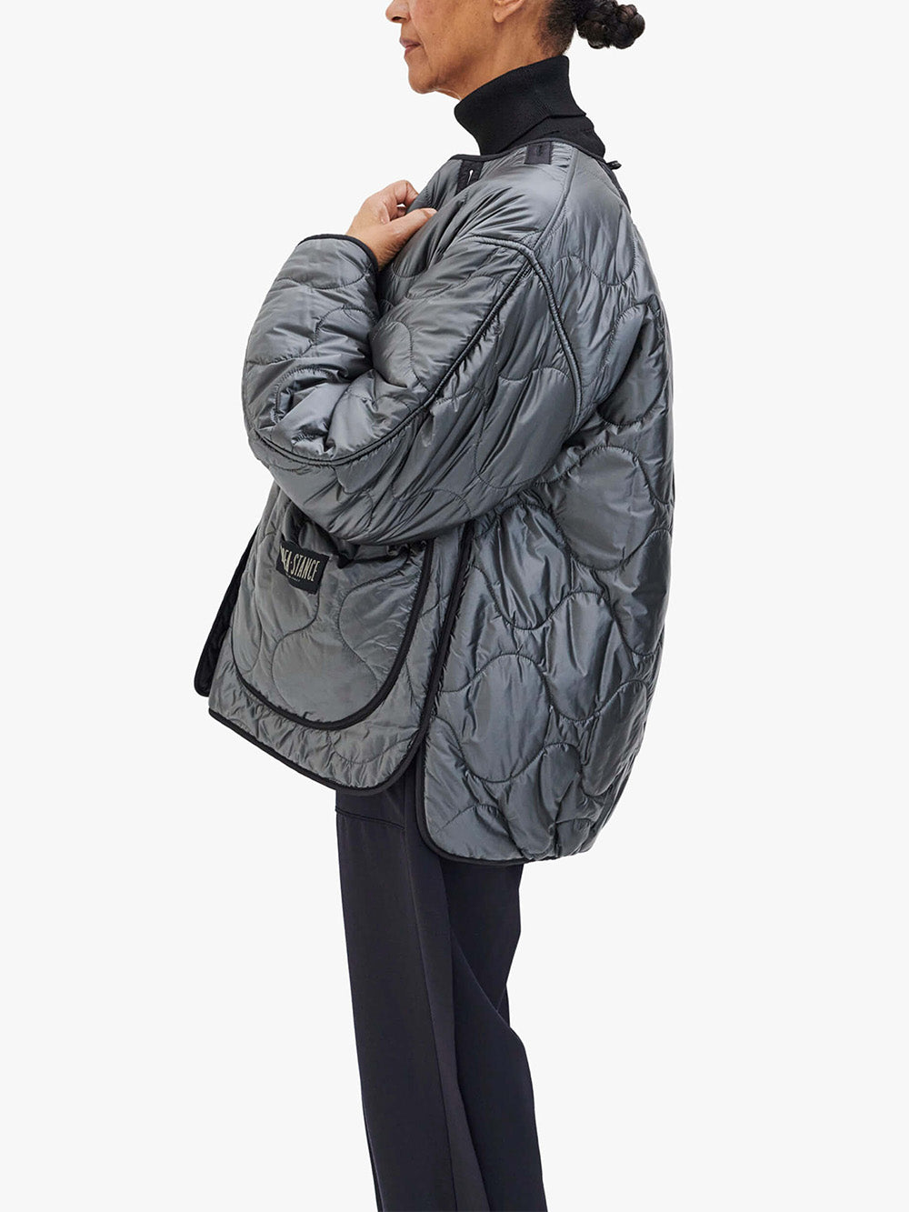 CROPPED QUILT ANTHRACITE BLACK
