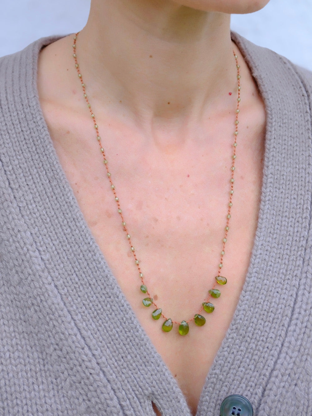 COLLIER 9 GOUTTES VESUVIANITE