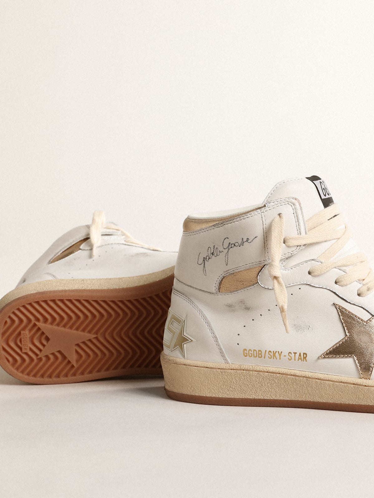 SKY STAR NAPPA UPPER LAMINATED