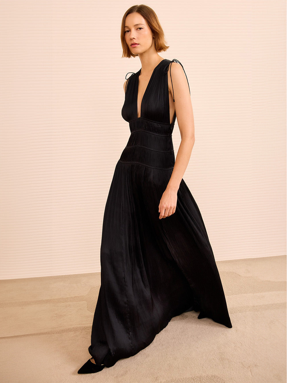 ulla johnson black dress Size:Petite-6 Birthday Wishes Third in womens boutique Chiffon and satin back