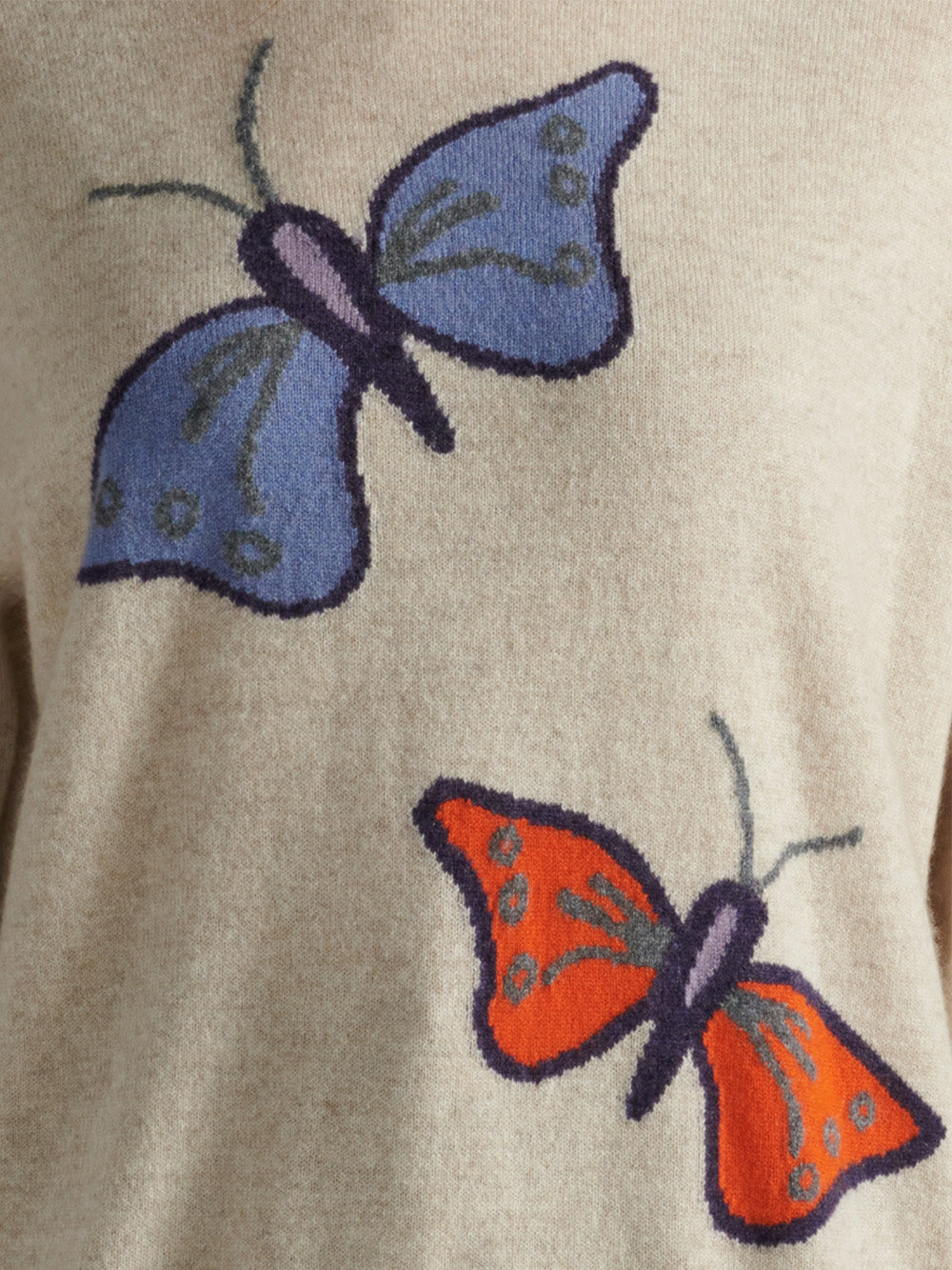 ROUND NECK SWEATER