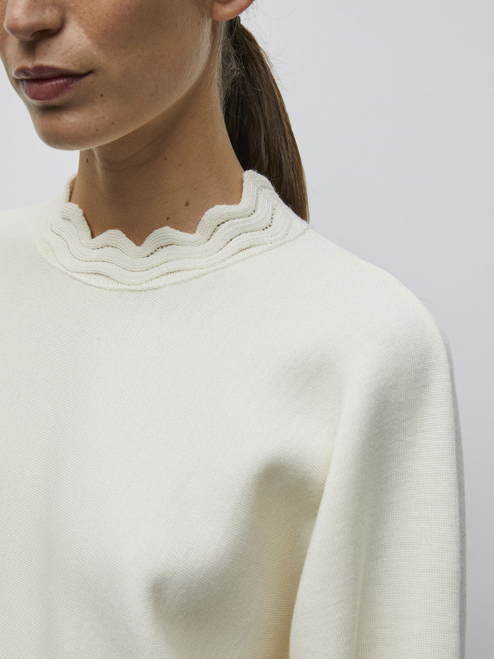 DARIO SWEATER
