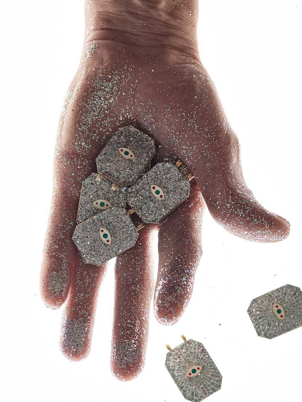 RAIZ'IN SCAPULAR 34MM SILVER GLITTER