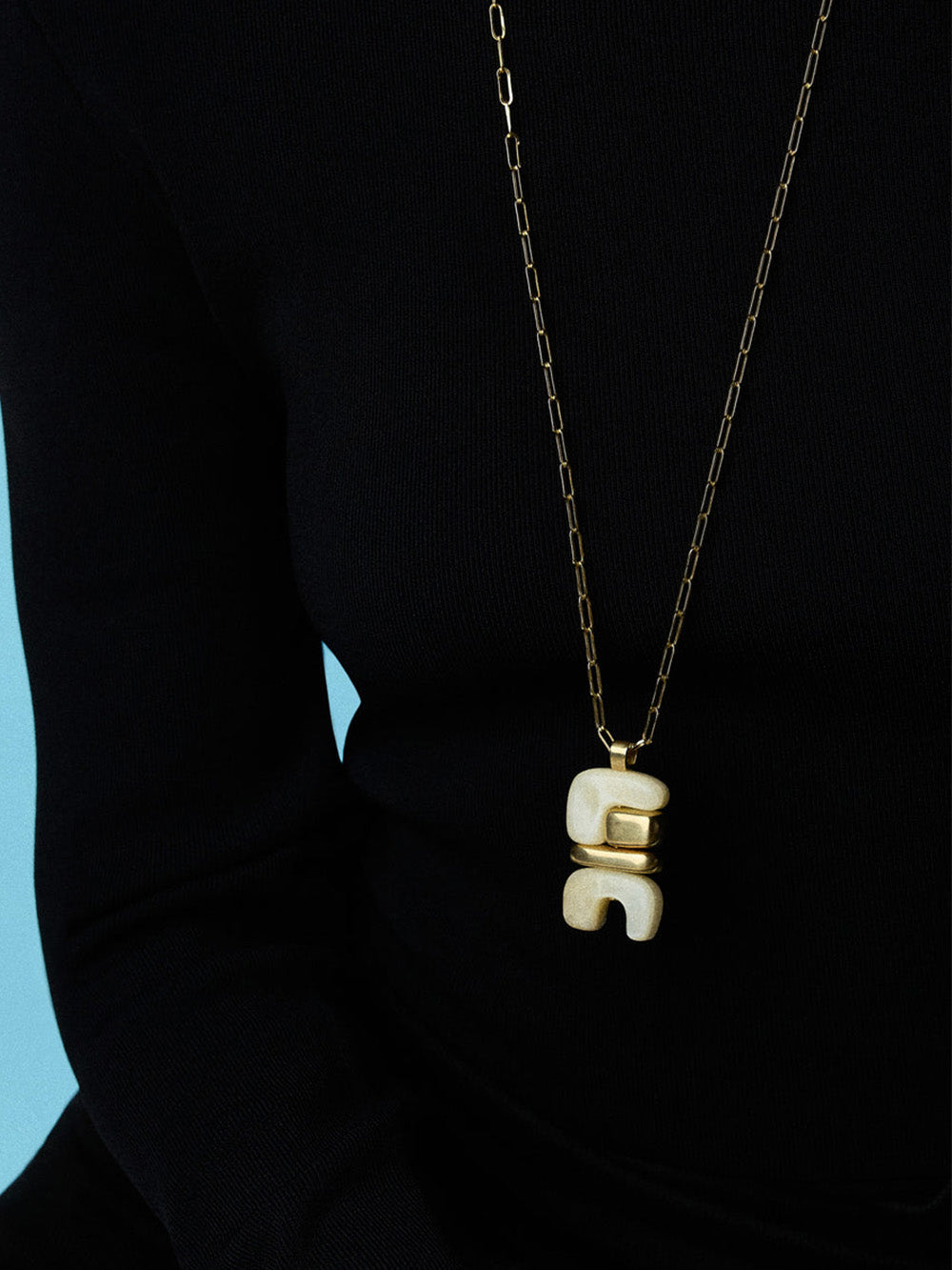 TOTEM WATER MOTHER-OF-PEARL AND GOLD