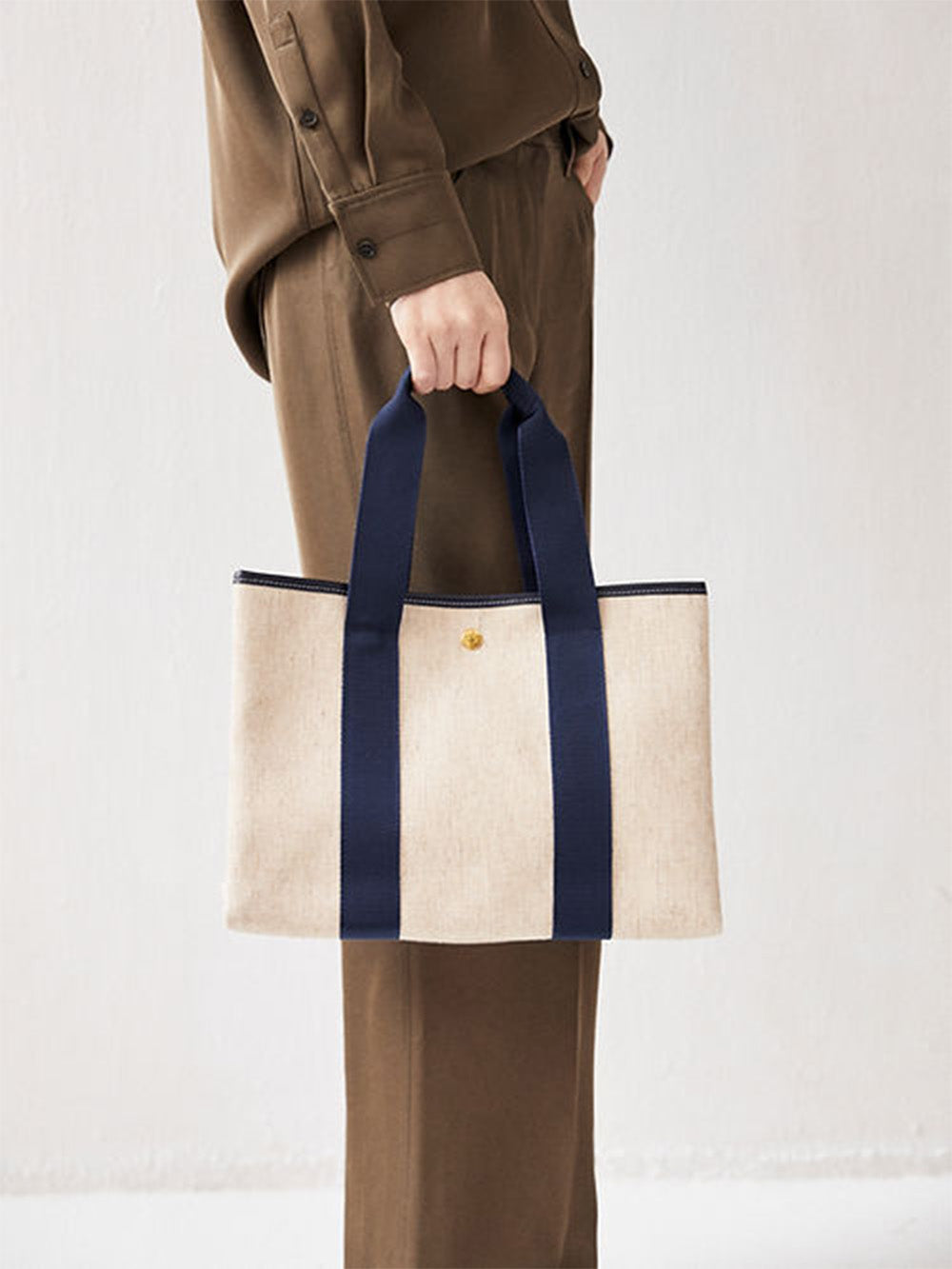 BAG TRAVERSED M LINEN NAVY