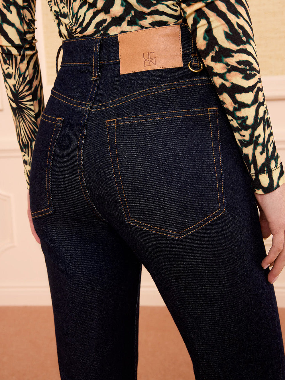 JEAN THE COLETTE