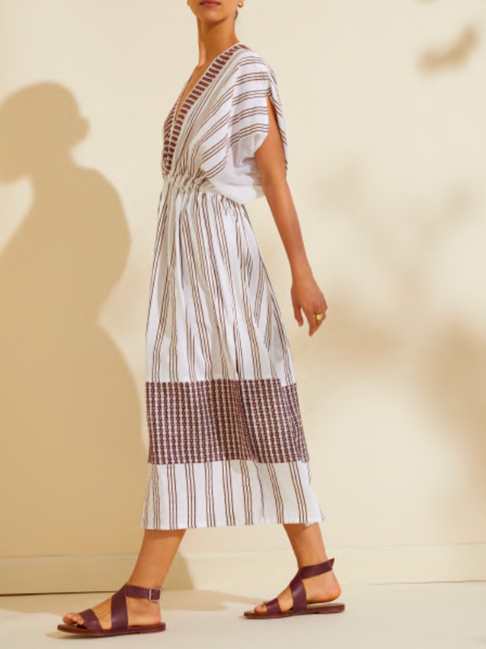 DRESS TIGIST V-NECK