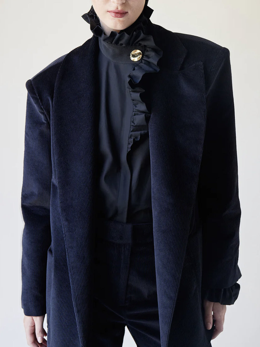BLACK EZRA SHIRT