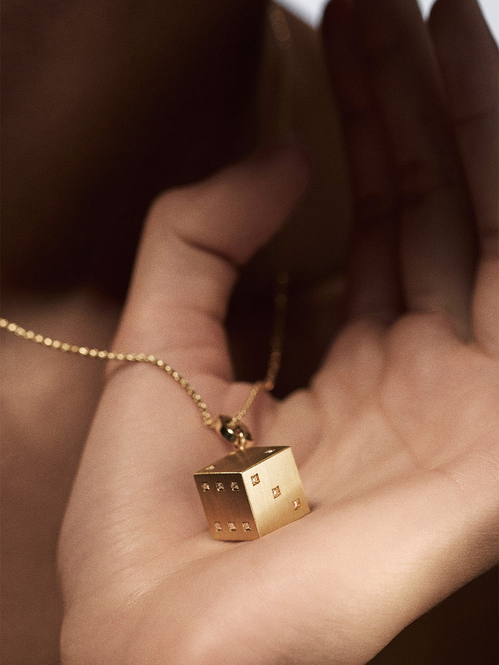 DADO PENDANT YELLOW GOEN AND DIAMONDS 13 MM