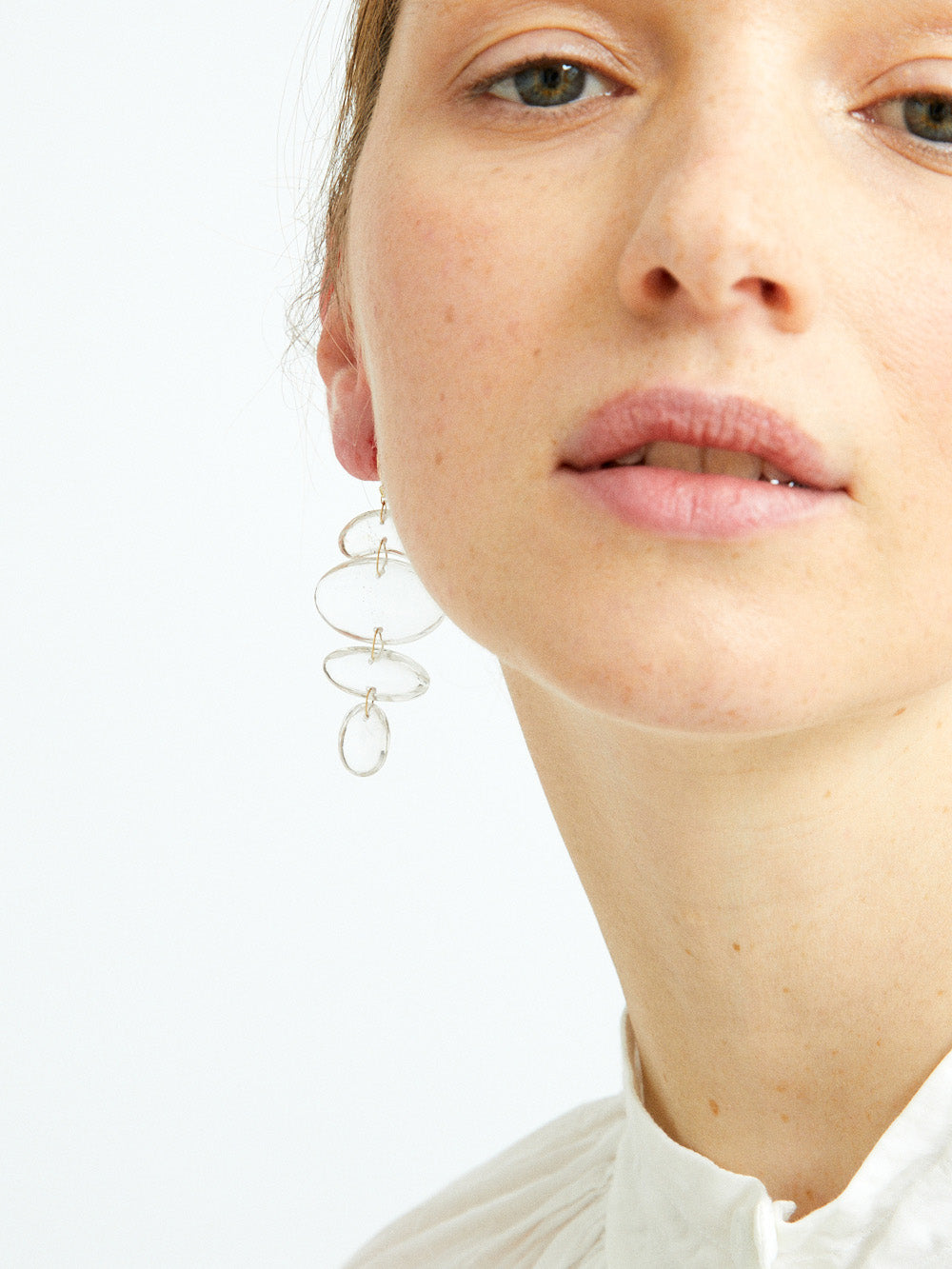 SMALL CRYSTAL TOTEM EARRINGS