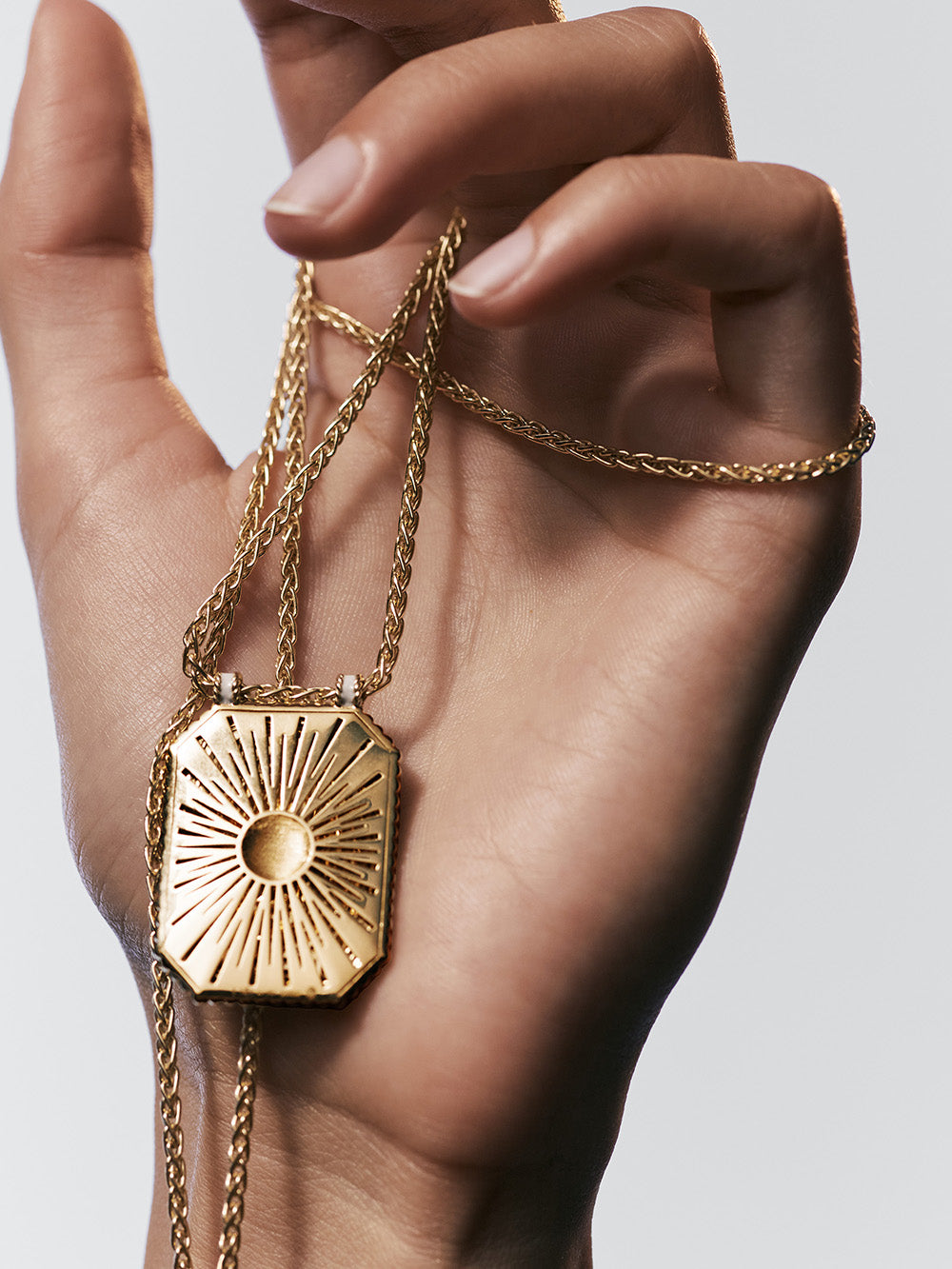 SCAPULAR NECKLACE AFTER THE RAIN