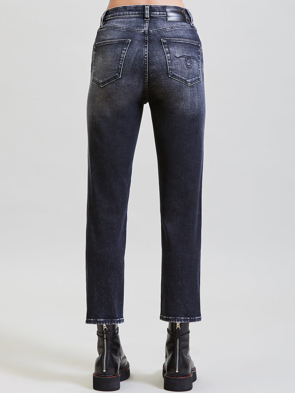 SHELLEY SLIM JEANS