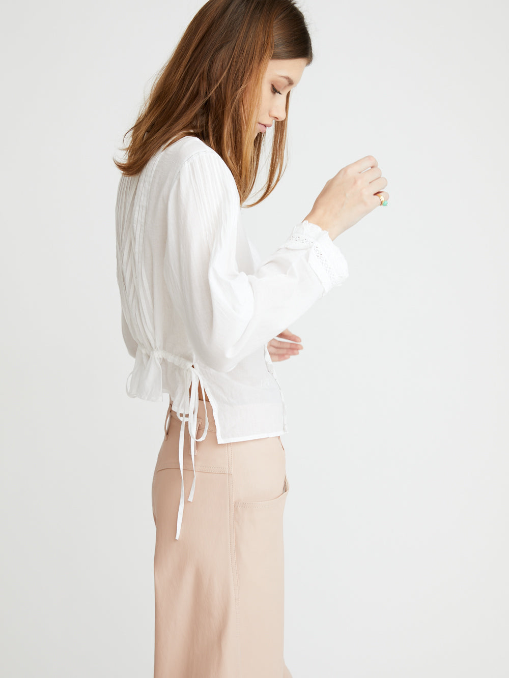 BELLA SHORT BLOUSE WITH JABOT