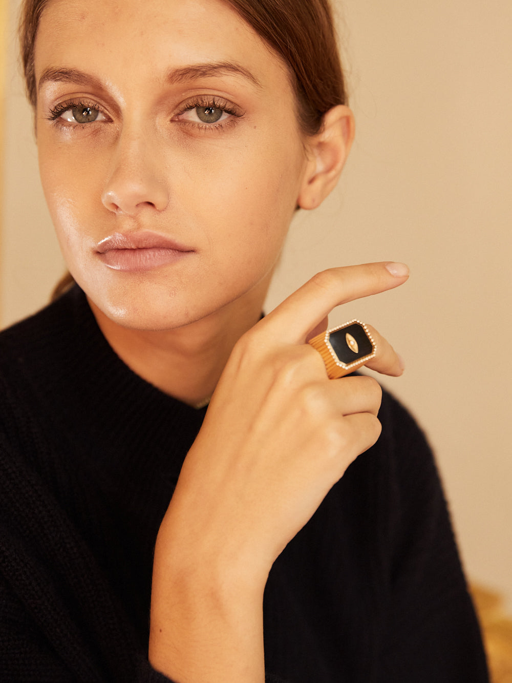 EBONY EYE RING