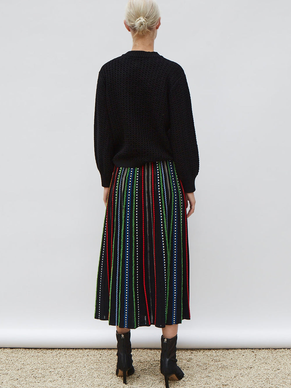 TROPICAL SKIRT IN DEEP BLACK KNIT