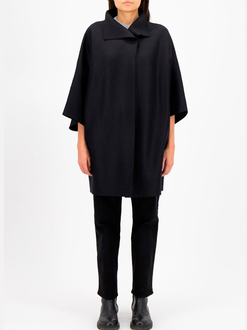 BLACK KIMONO COAT