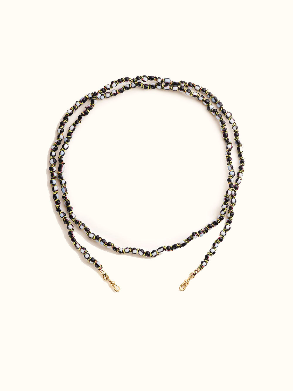 LONG BLACK & WHITE MAULI BEADS