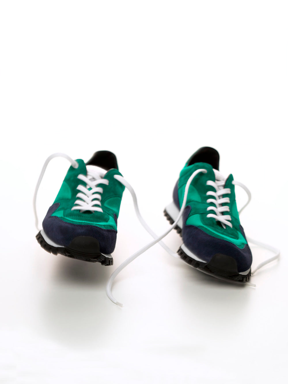 MARATHON TRAIL SNEAKERS