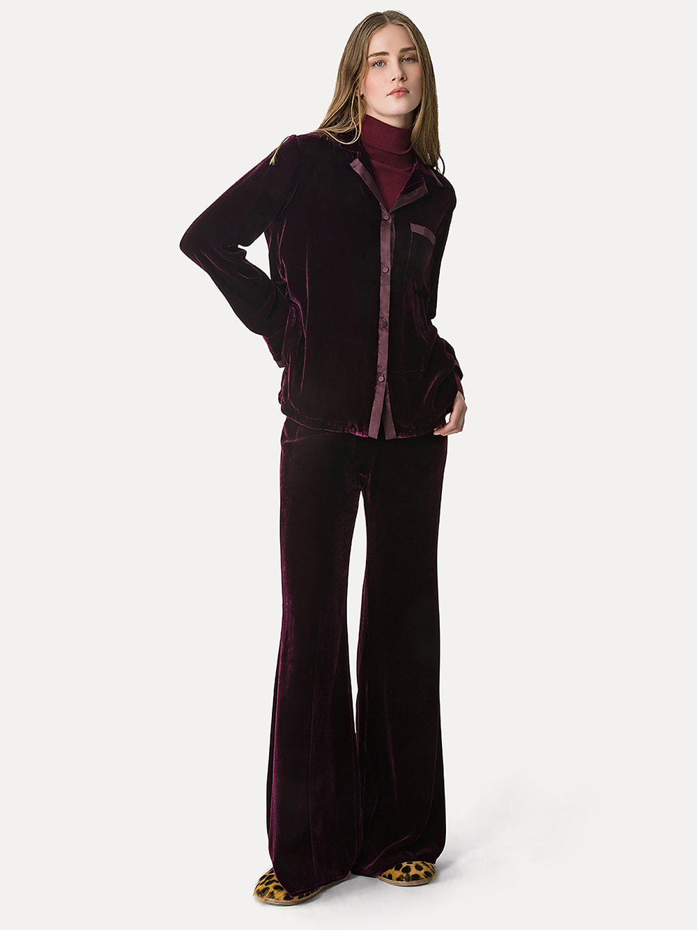 BURGUNDY VELVET FLARE PANTS