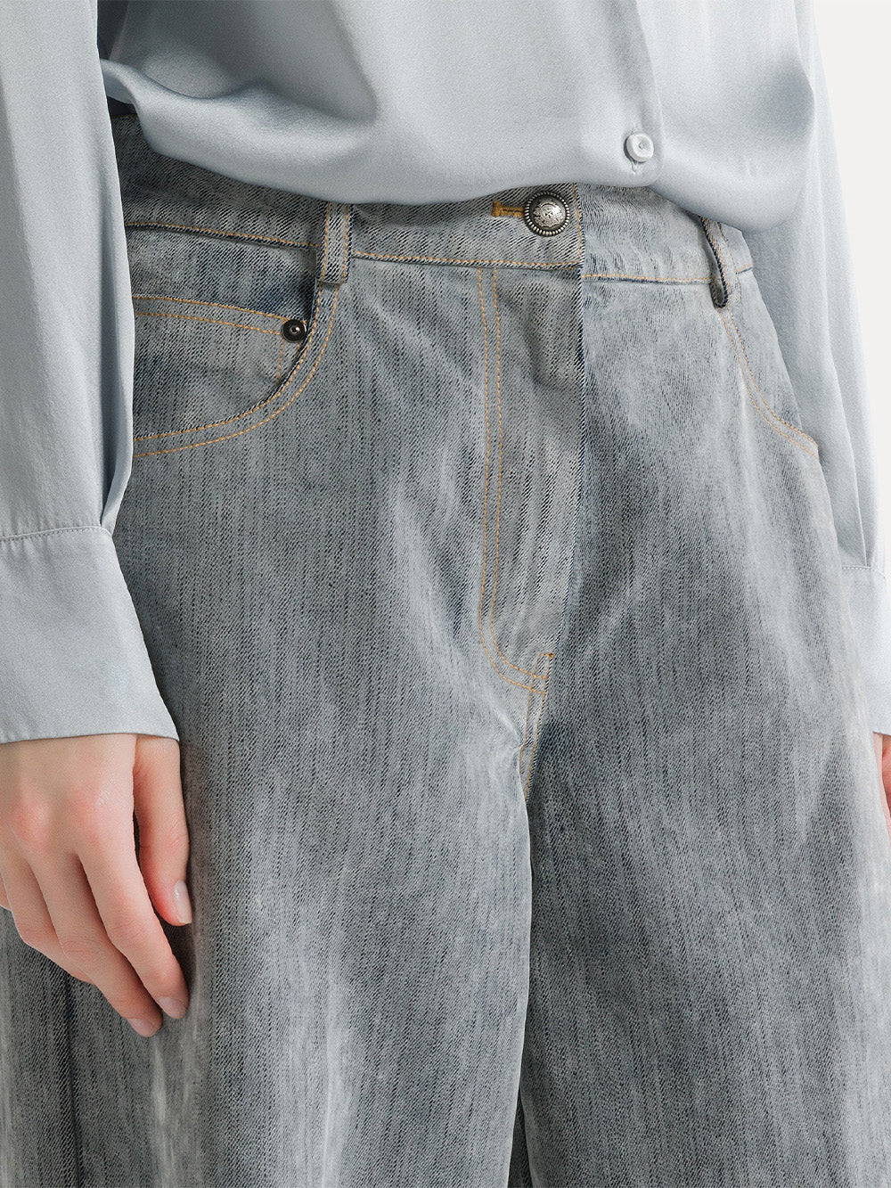 JEAN AMPLE DENIM FLOQUÉ GRIS