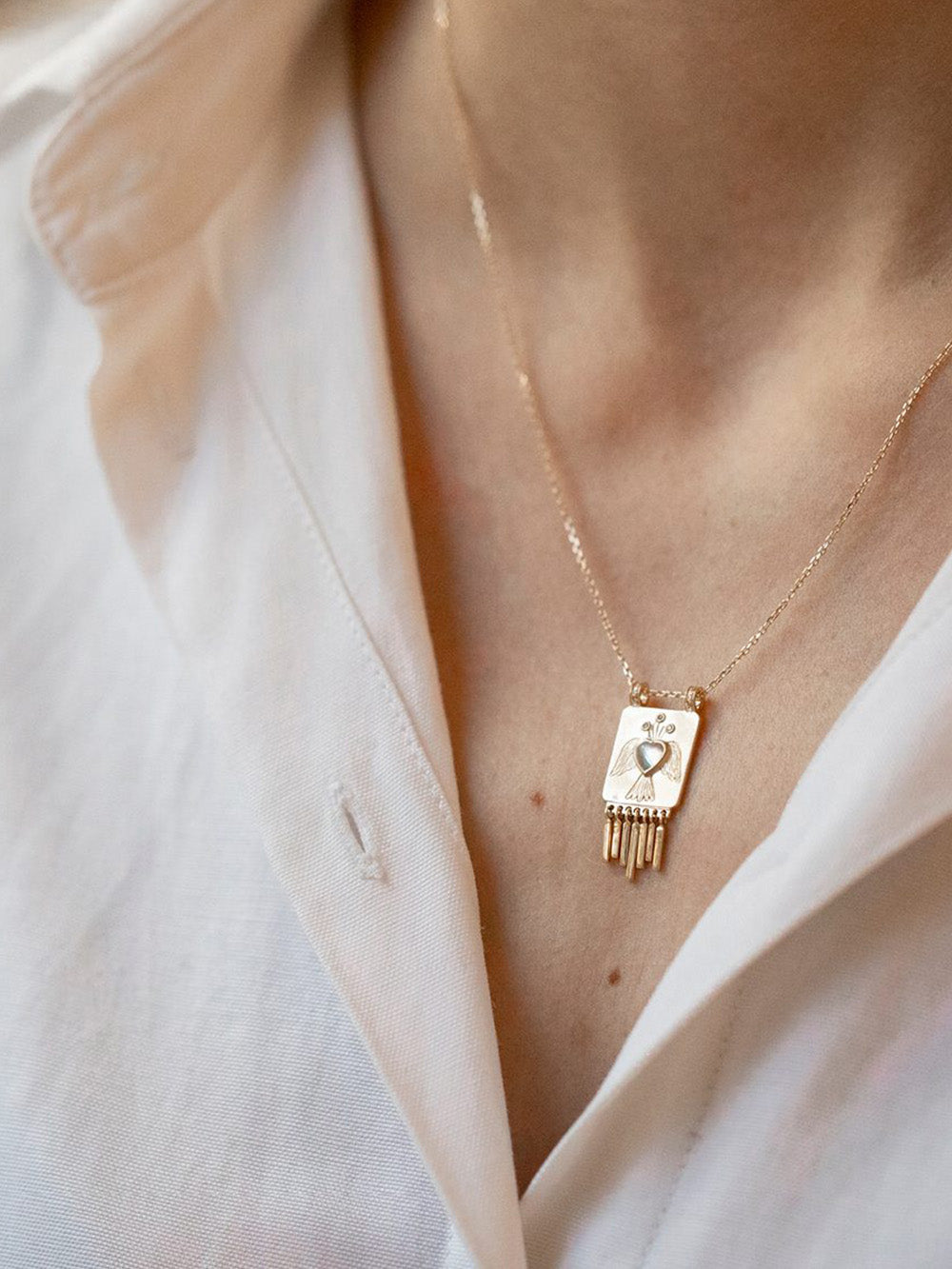 COLLIER PLAQUE COEUR PIERRE DE LUNE