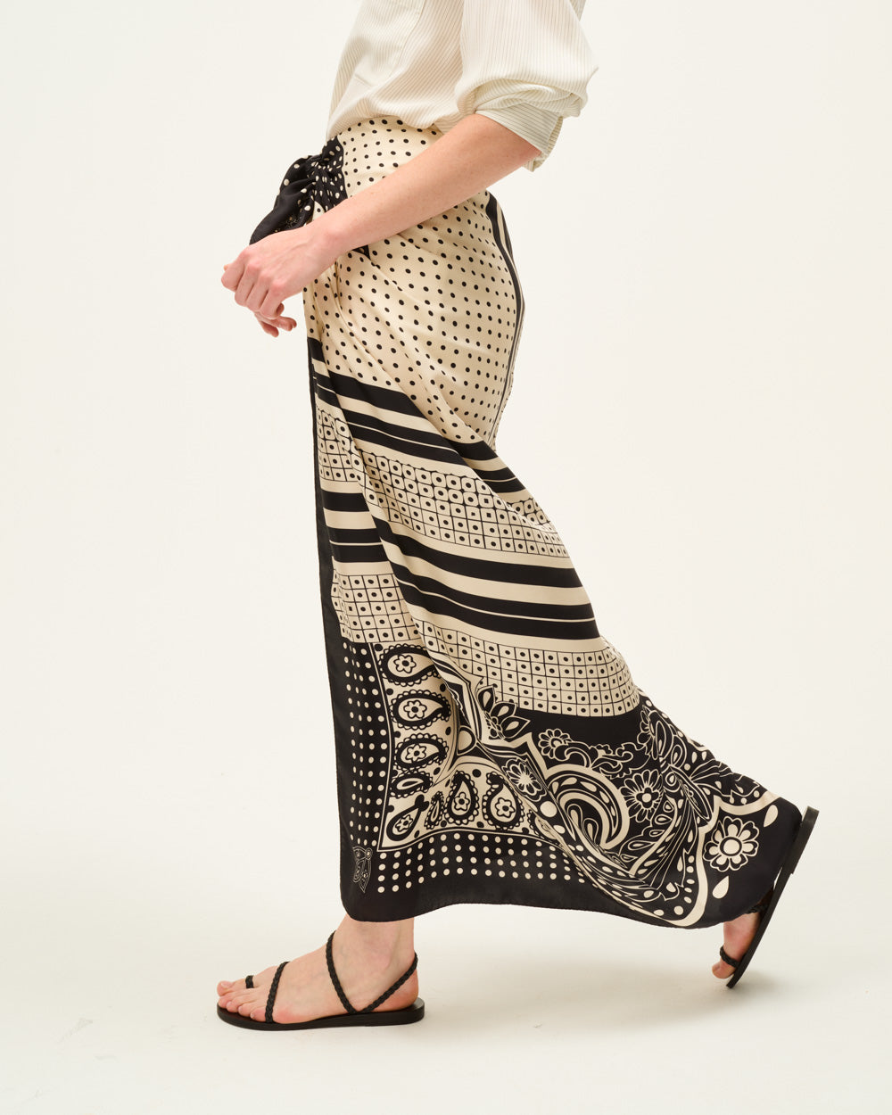 JUPE FOULARD PAISLEY NOIR