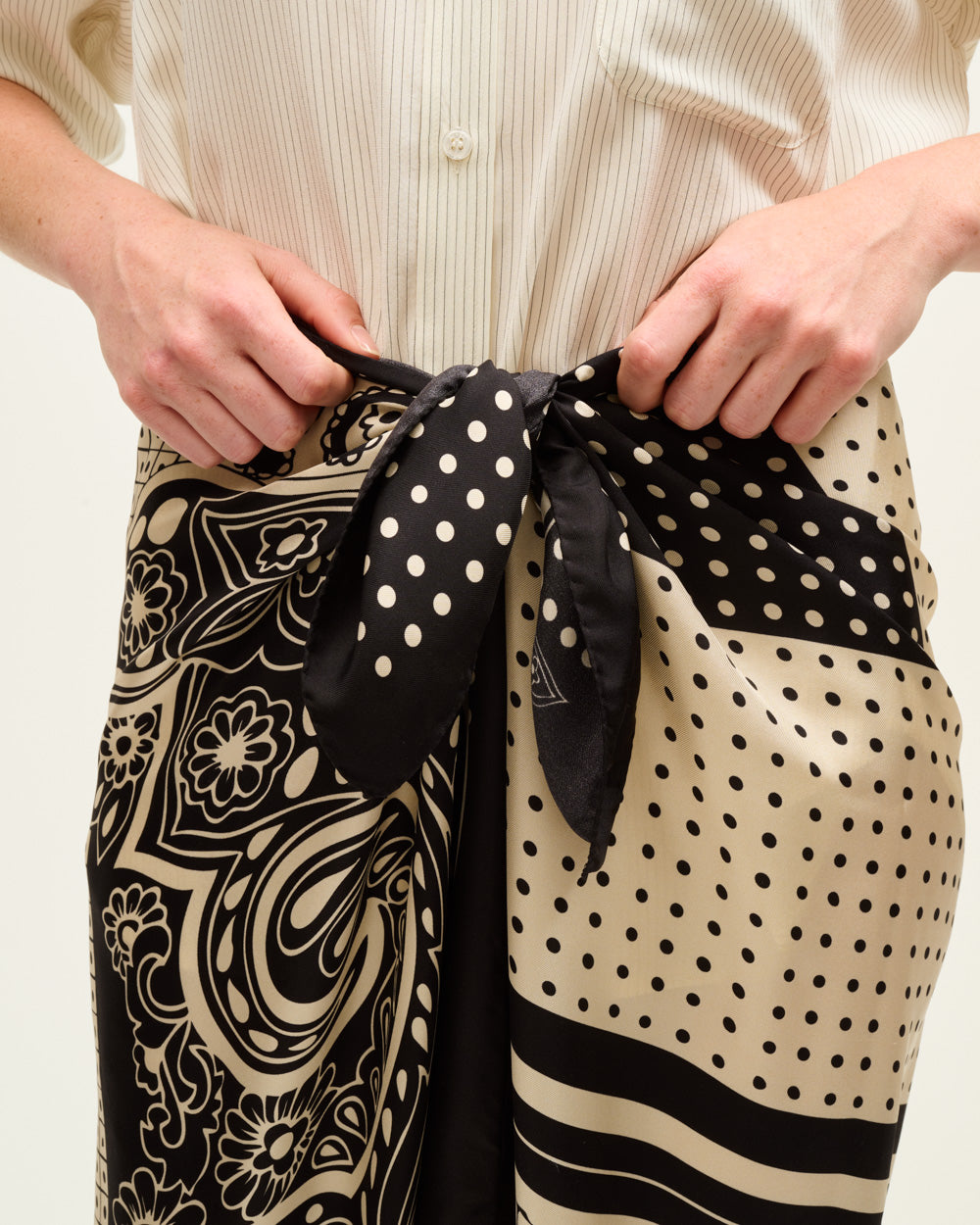 JUPE FOULARD PAISLEY NOIR