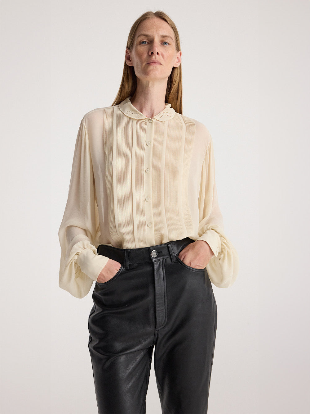 ROMANTIC CREAM BLOUSE