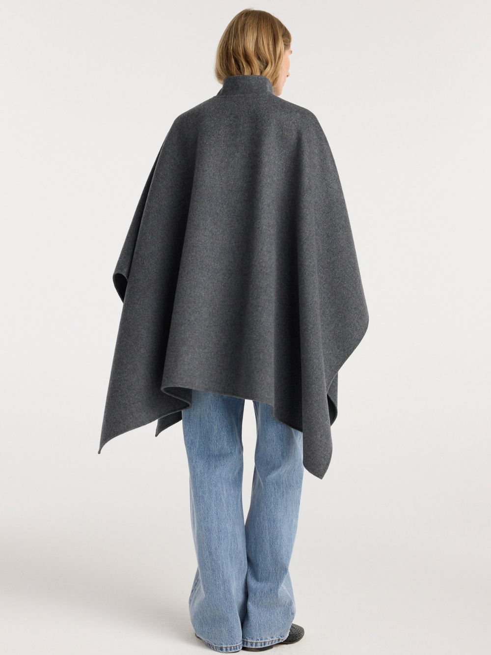 DOUBLE-FACED WOOL PANKO PONCHO