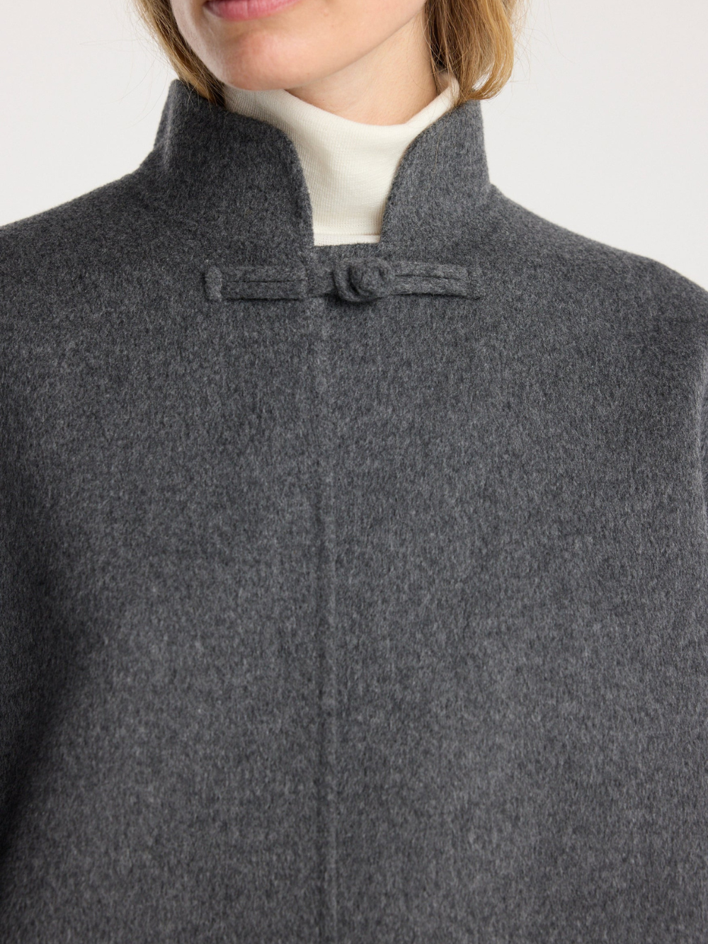 DOUBLE-FACED WOOL PANKO PONCHO