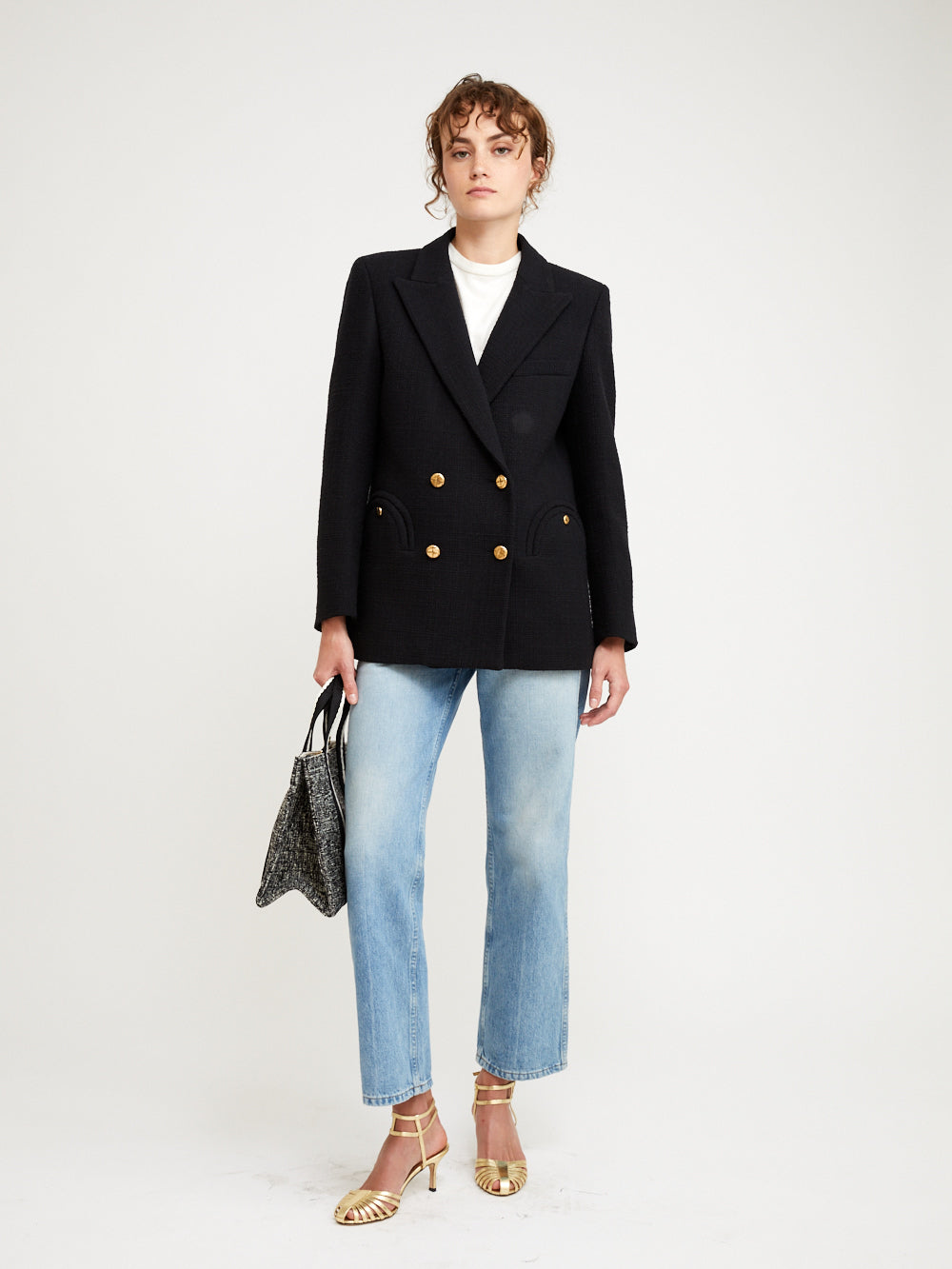 MID-SEASON CHIC