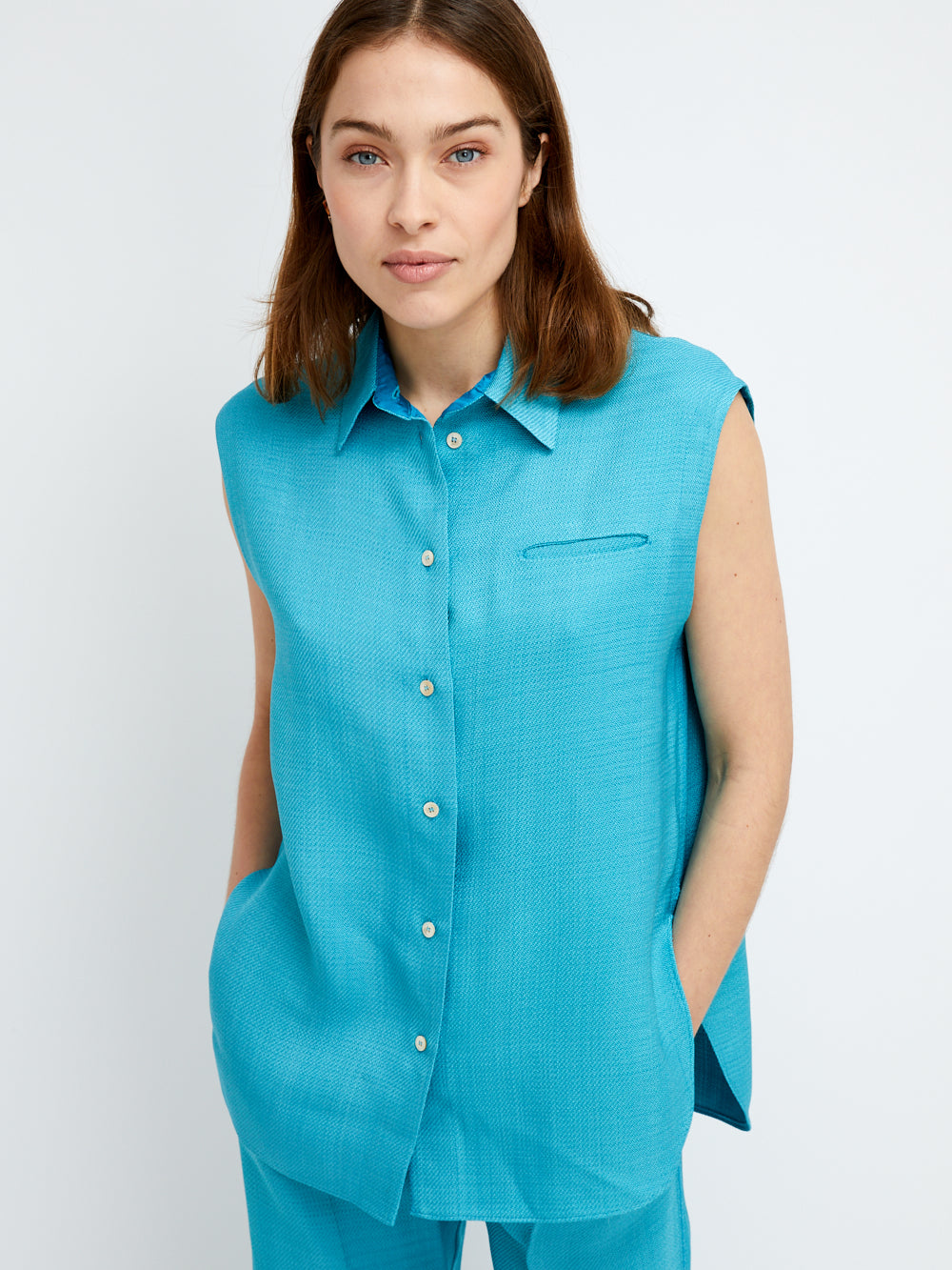 ACQUA SLEEVELESS SHIRT