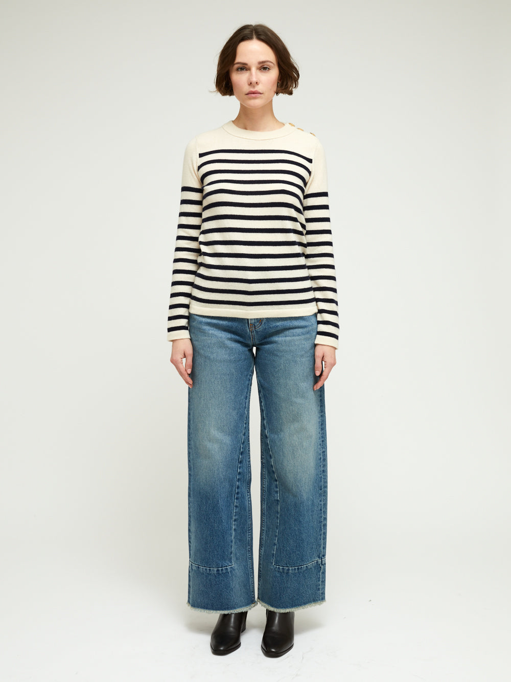 THEO STRIPED SWEATER ANTIQUE WHITE & NAVY