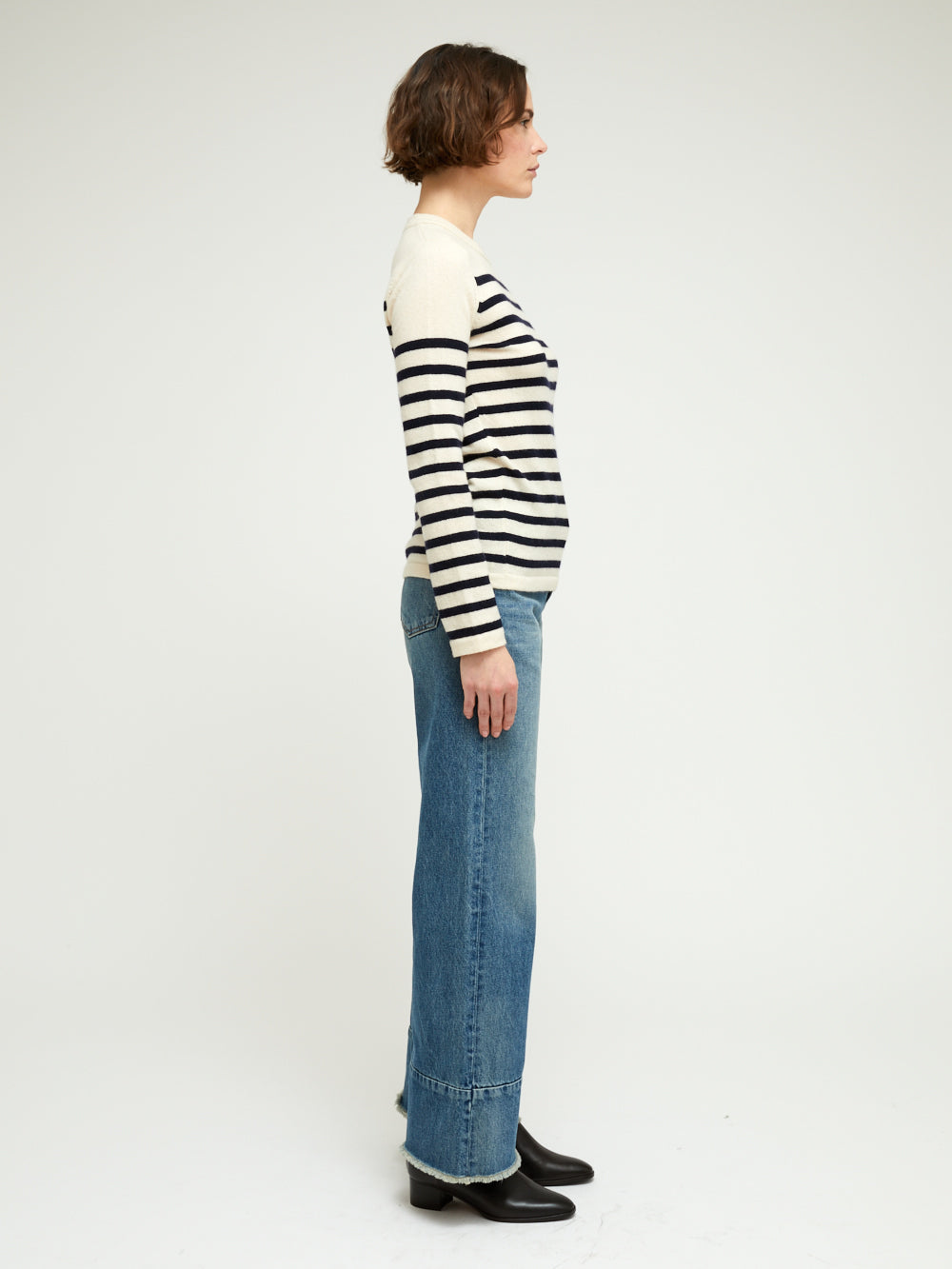 THEO STRIPED SWEATER ANTIQUE WHITE & NAVY