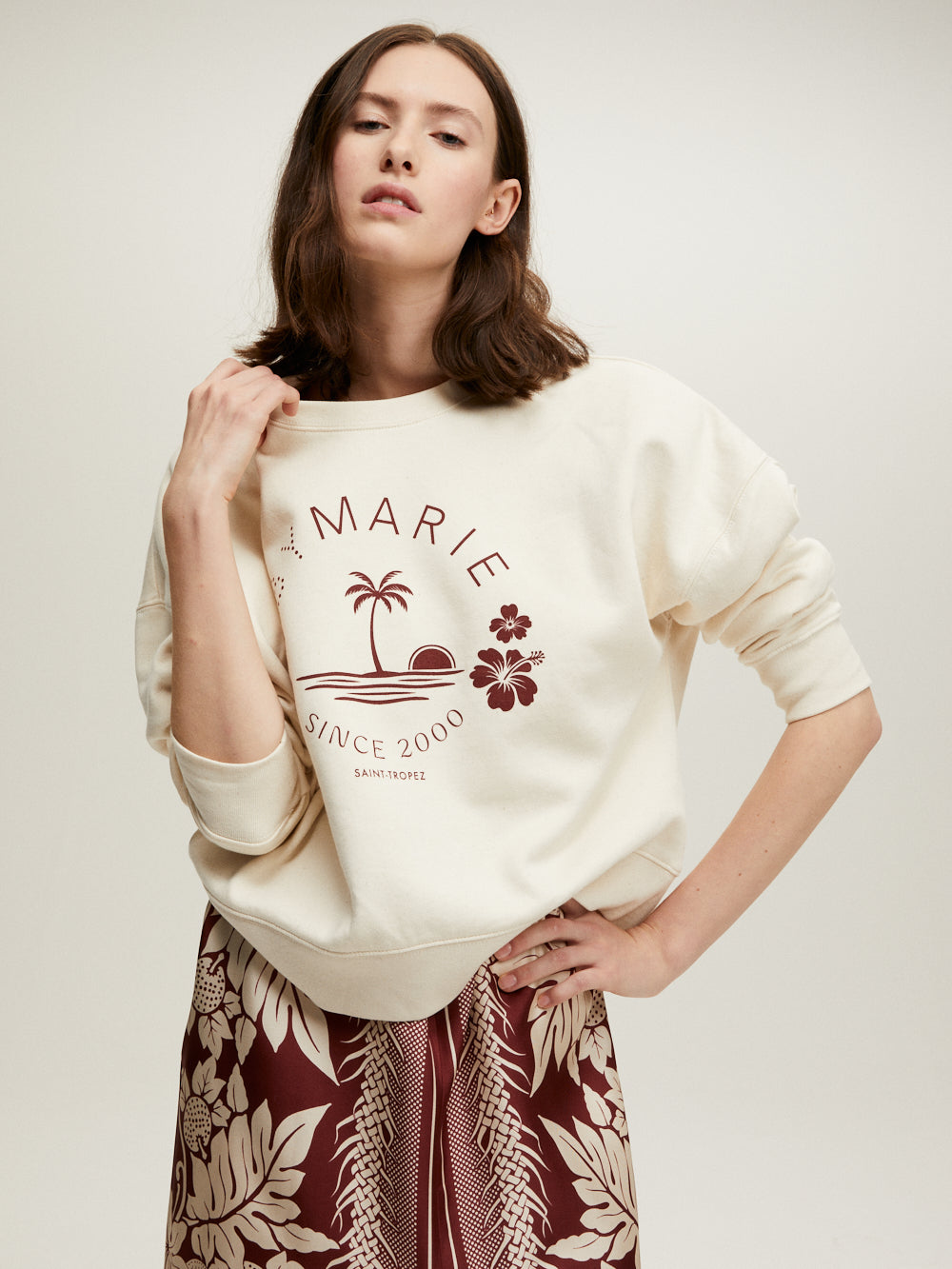 25 YEARS SHORT OFF WHITE SWEATSHIRT