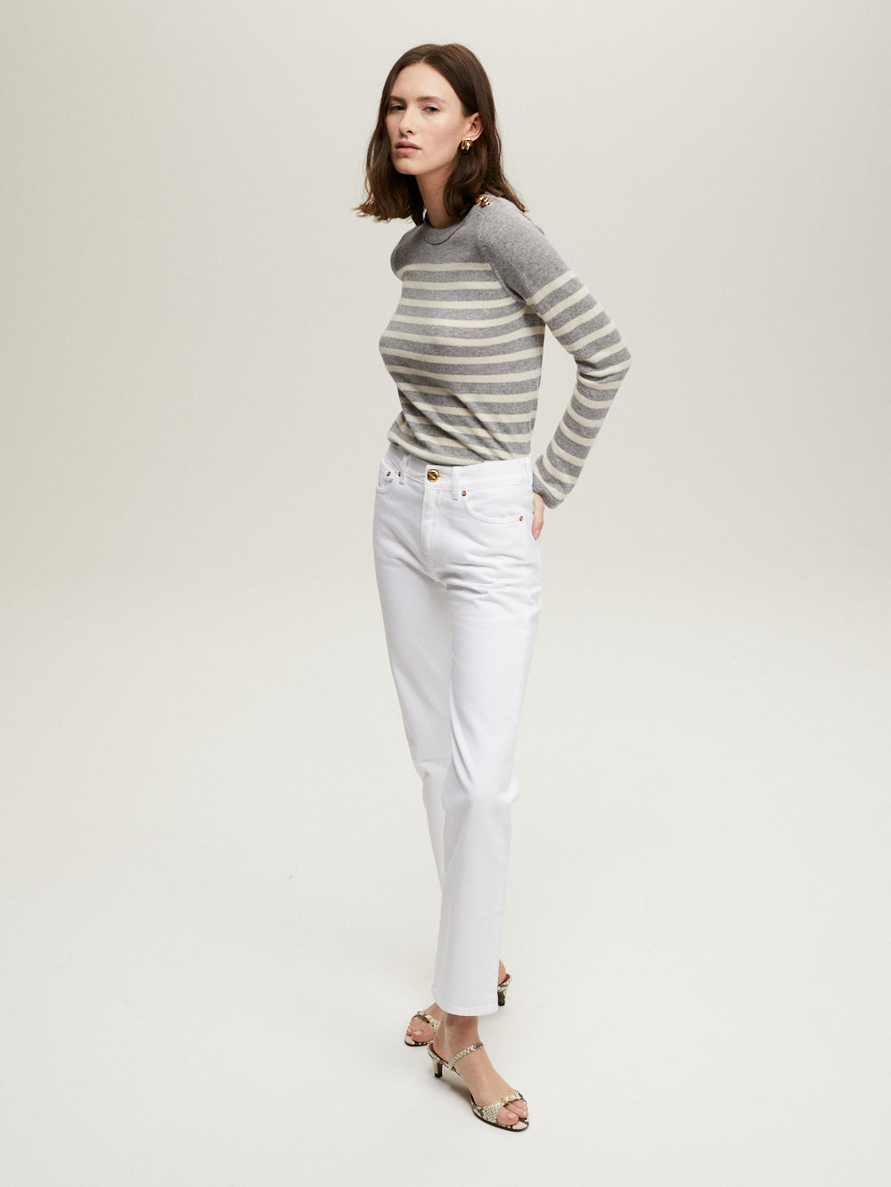 PULL THEO RAYE GRIS