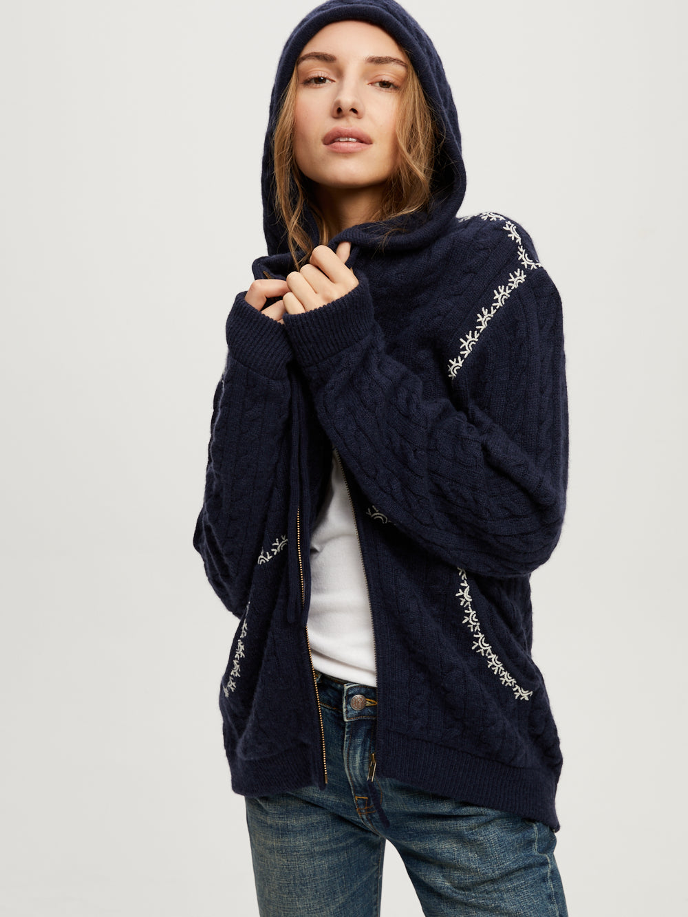 AMA NAVY HOODED VEST