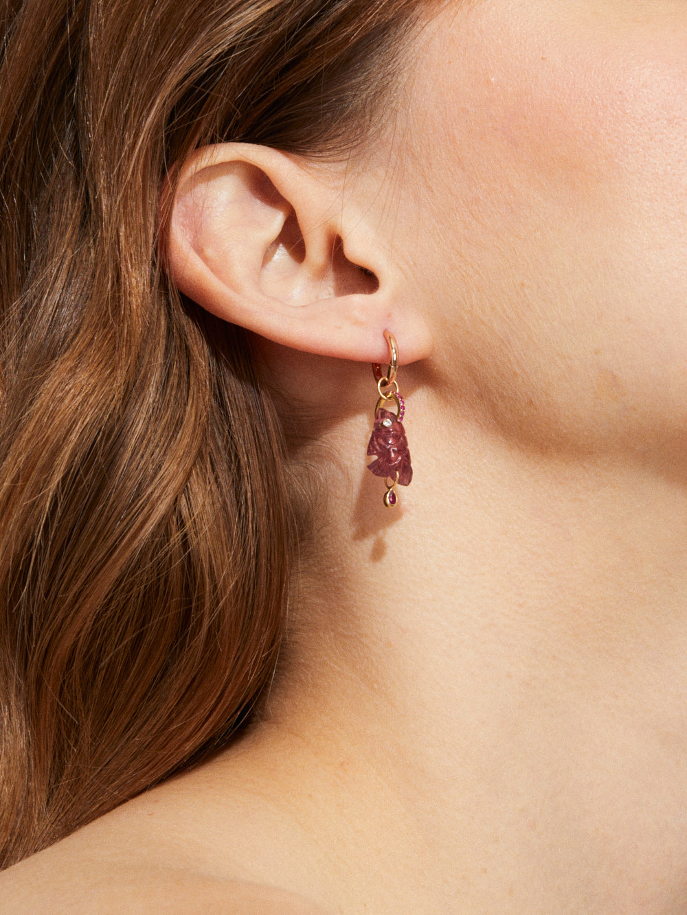 BOUCLE D'OREILLE CREOLE POISSON TOURMALINE ET RUBIS