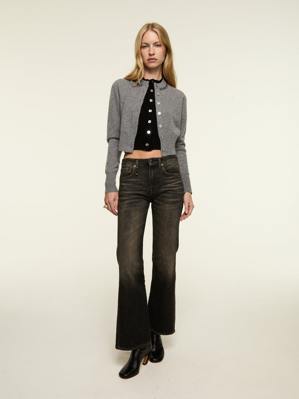 JEAN JOAN CROPPED FLARE ABBEY BLACK